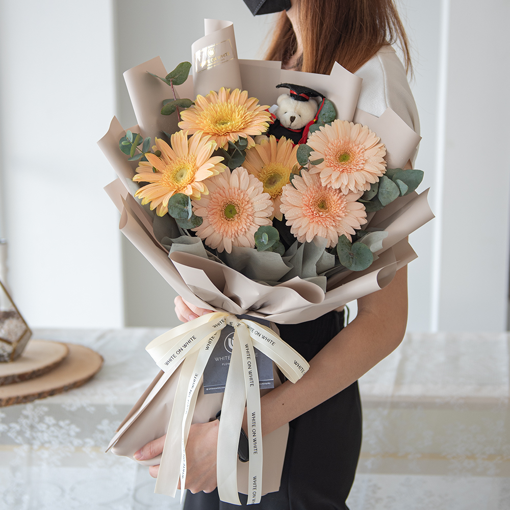 Fly High Fly High bouquet - top graduation flowers for graduates