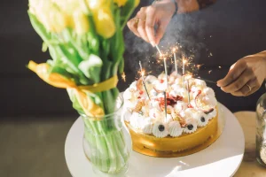 Happy birthday wishes cake