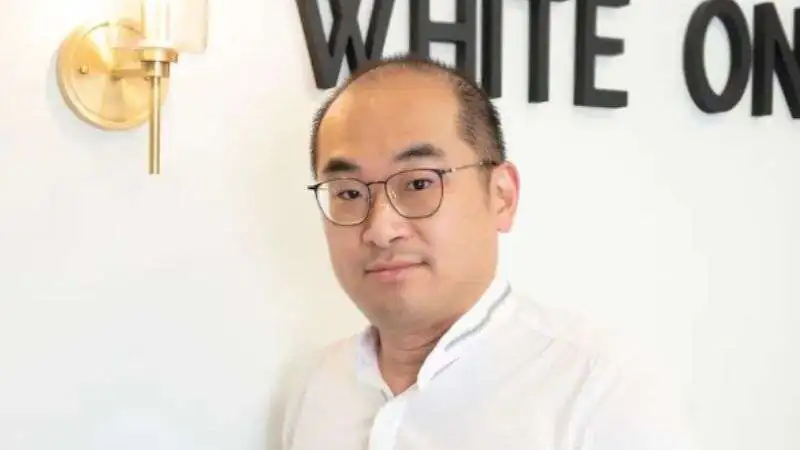 founder white on white