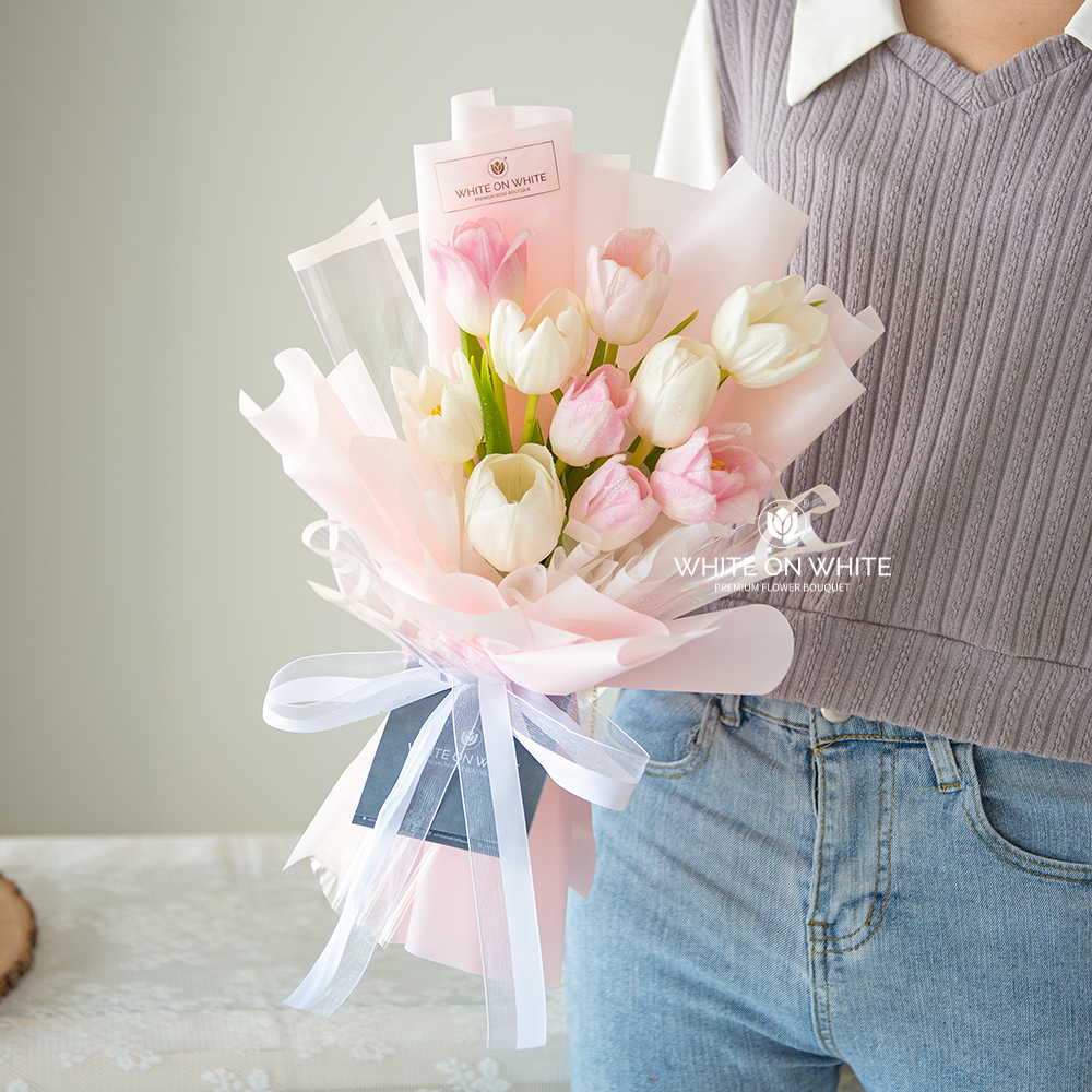 qixi flower bouquet, qixi gift for her, qixi gift for girlfriend, Love in Tulip Bouquet