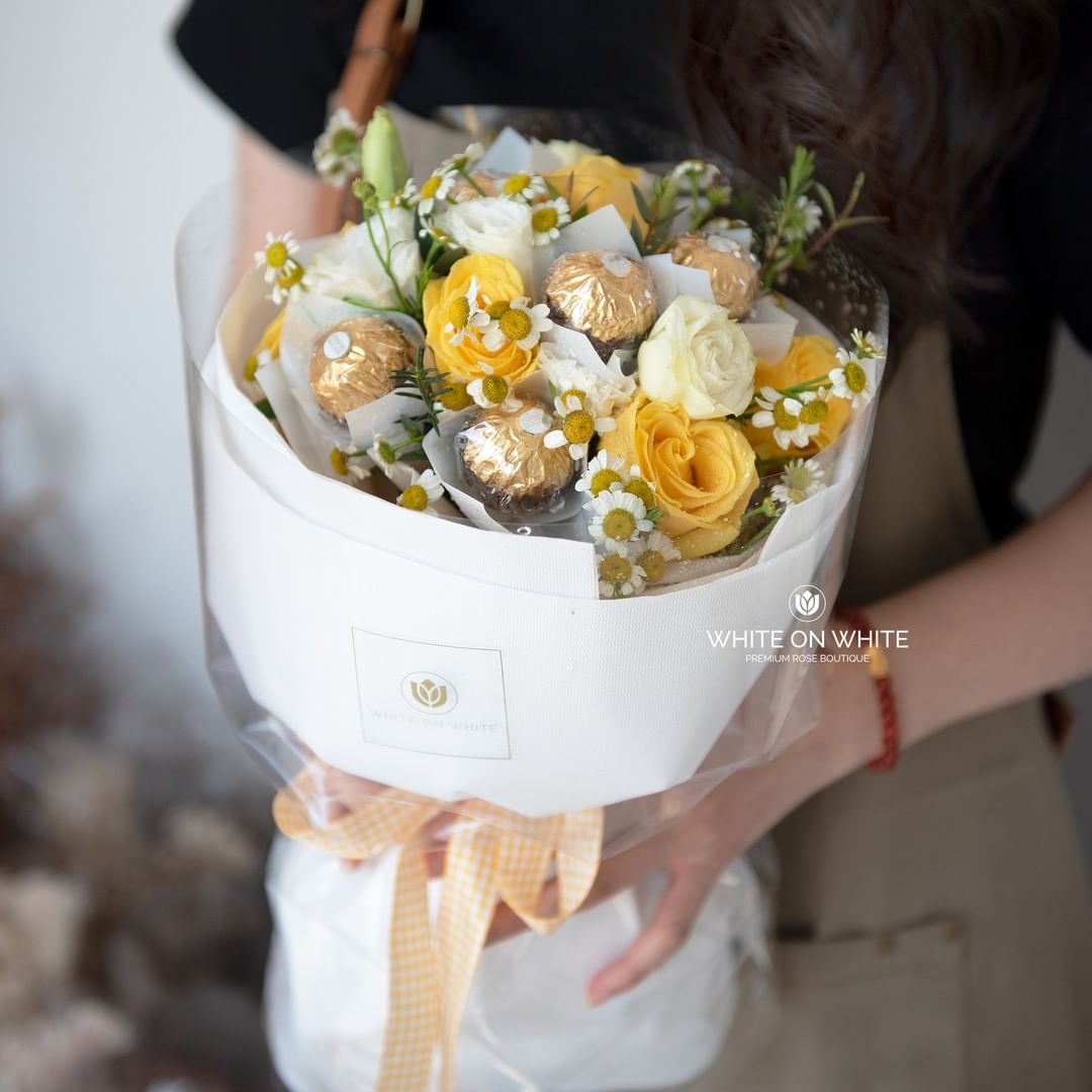 Bouquet coklat ferrero rocher, hadiah bouquet coklat