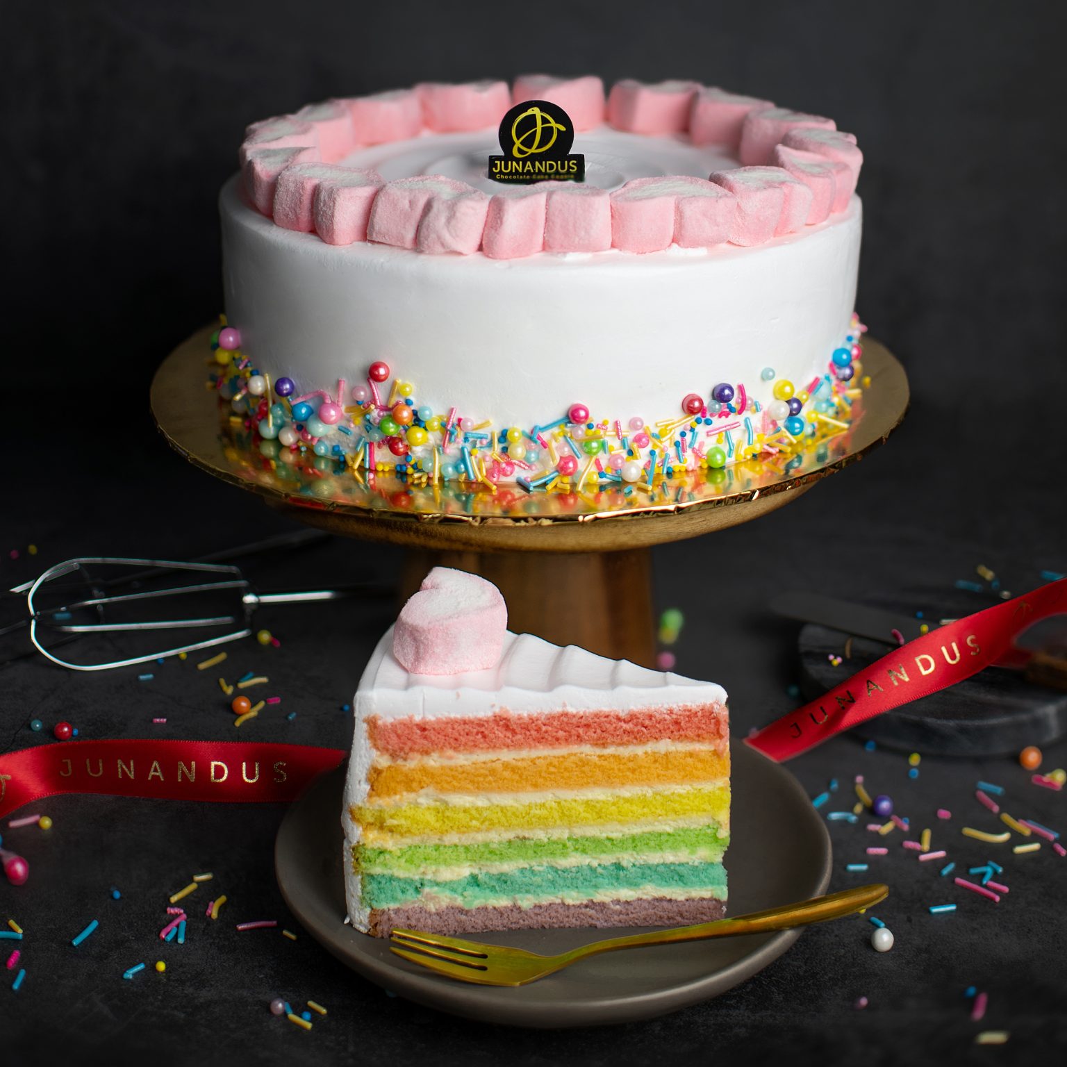 Cake Shop in Ipoh - Cake Delivery Ipoh | White on White