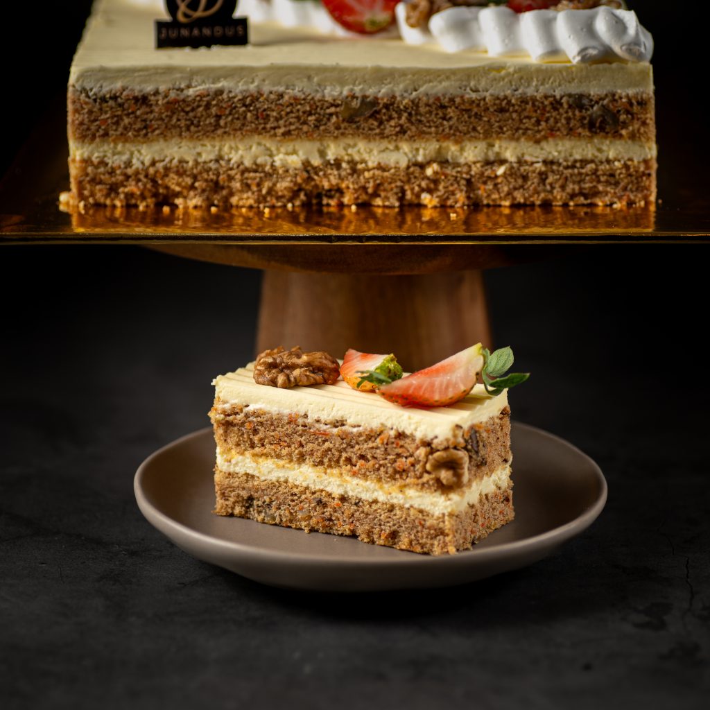 Cake Shop in Ipoh - Cake Delivery Ipoh | White on White