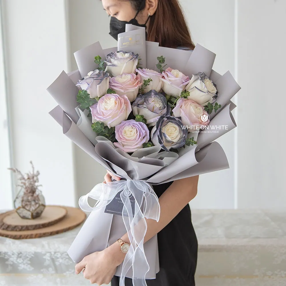 Starry Night Bouquet, premium rose flowers, premium roses for Birthdays