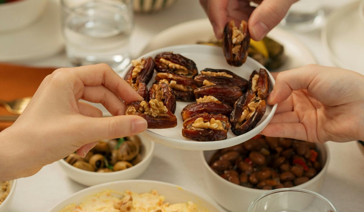 Muslim eat dates for break fast,