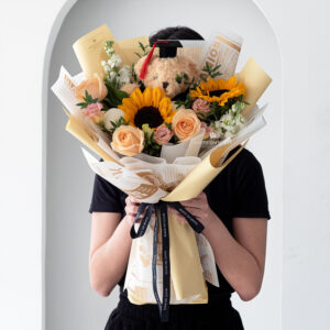 Golden Horizon Bouquet, graduation bouquet, bunga konvo