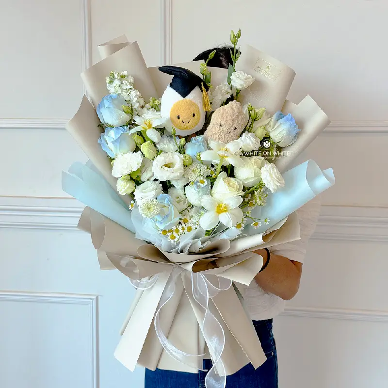 Graduation Bouquet Jellycat Peanut