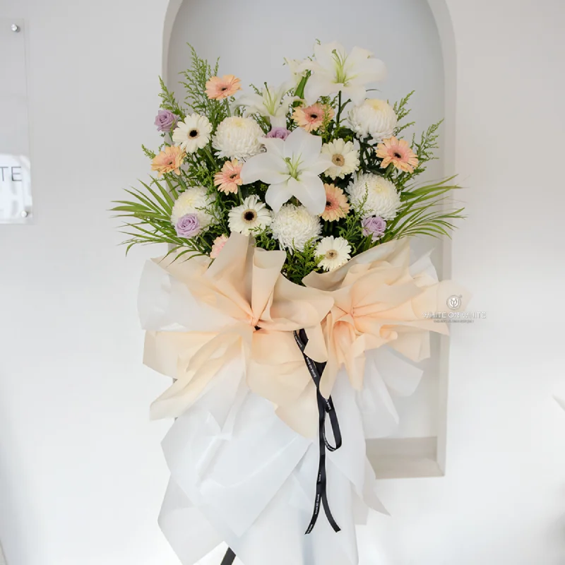 Heartfelt-Sympathy-Stand