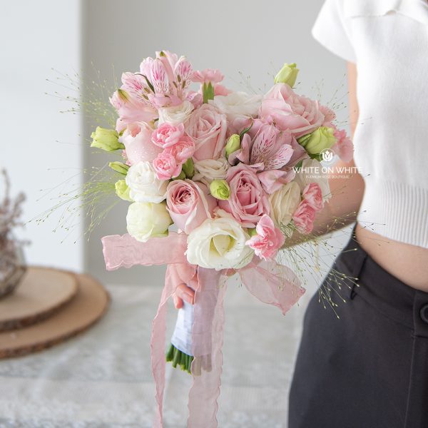 My Juliet Bunga tangan pengantin pink, Ucapan Selamat Pengantin Baru, ipoh florist, flower shop, flower shop ipoh, florist in kl, flower shop kl, My Juliet bridal bouquet