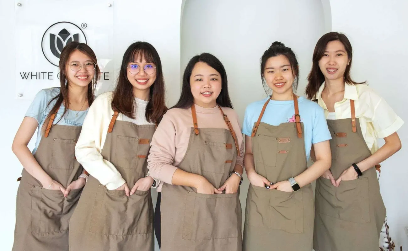 Careers- White On White, Job Vacancy at White On White