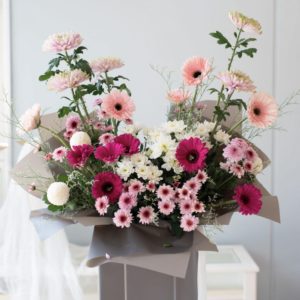 Loving Memory Stand- Condolence & Sympathy Flowers