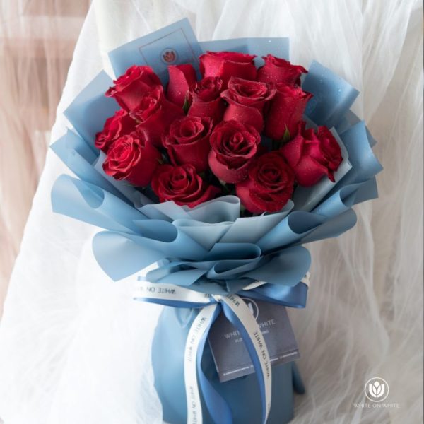 Midnight Blue Bouquet Birthday & Friendship Flowers, marriage proposal flowers, proposal rose bouquet