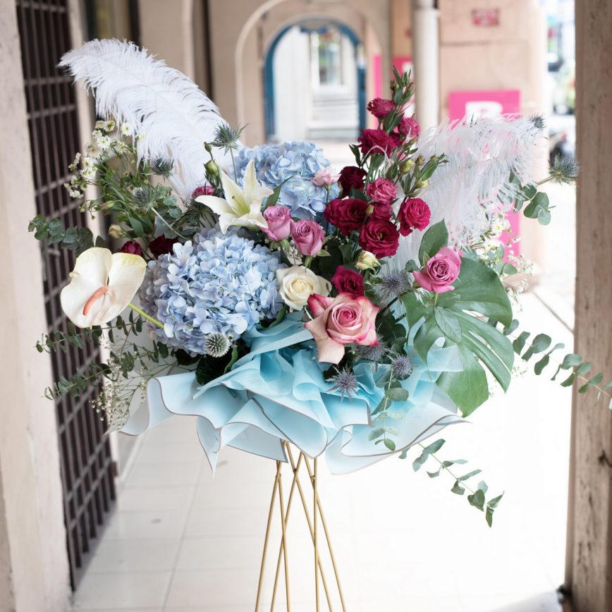 Brilliant flower stand Brilliant flower stand for congratulations on new business openings