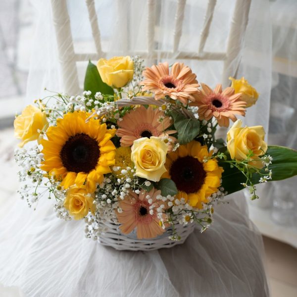 Sunflower Basket for Friendship, Grand Opening & Get Well Soon occasion, Flowers and Fruit Basket Delivery