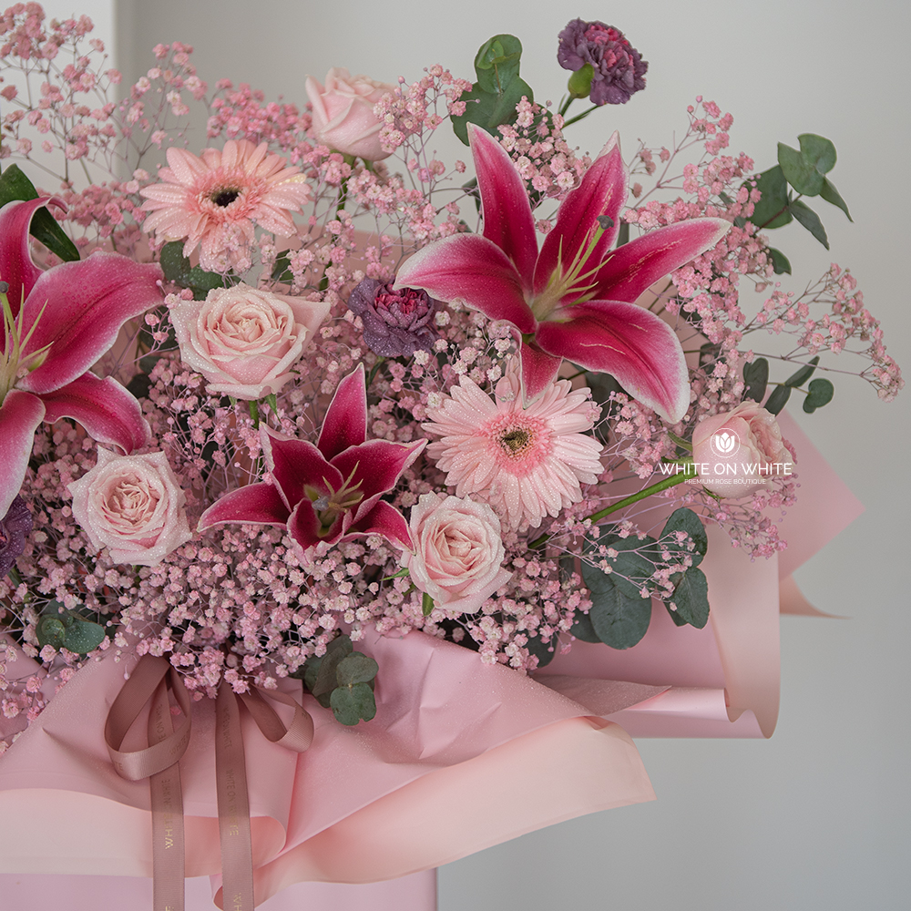 Pretty in Pink Pretty in Pink opening stand