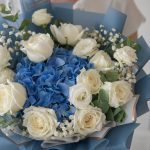 Blueming bouquet, White On White Story