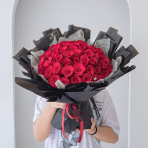 520 Kiss Bouquet, 52 stalks of Red Rose