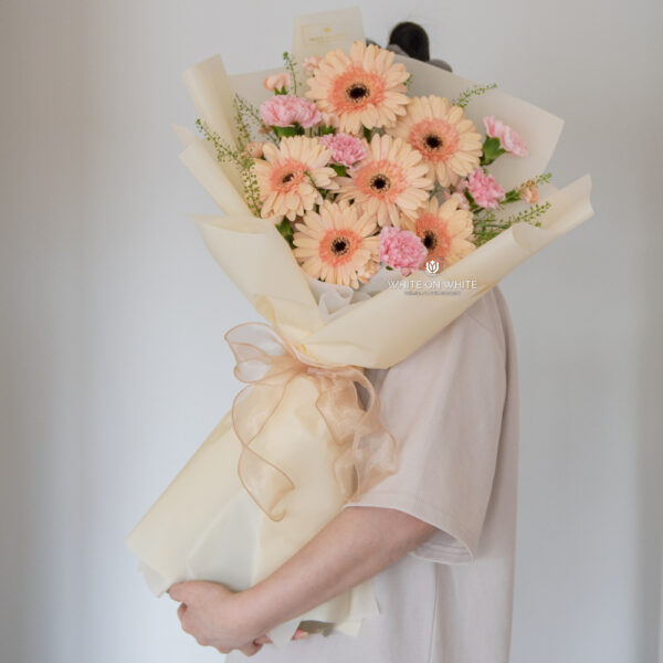 M09 Mama Sunshine Bouquet